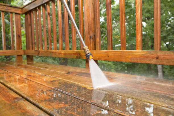 Best Pool Deck Cleaning  in Halesite, NY